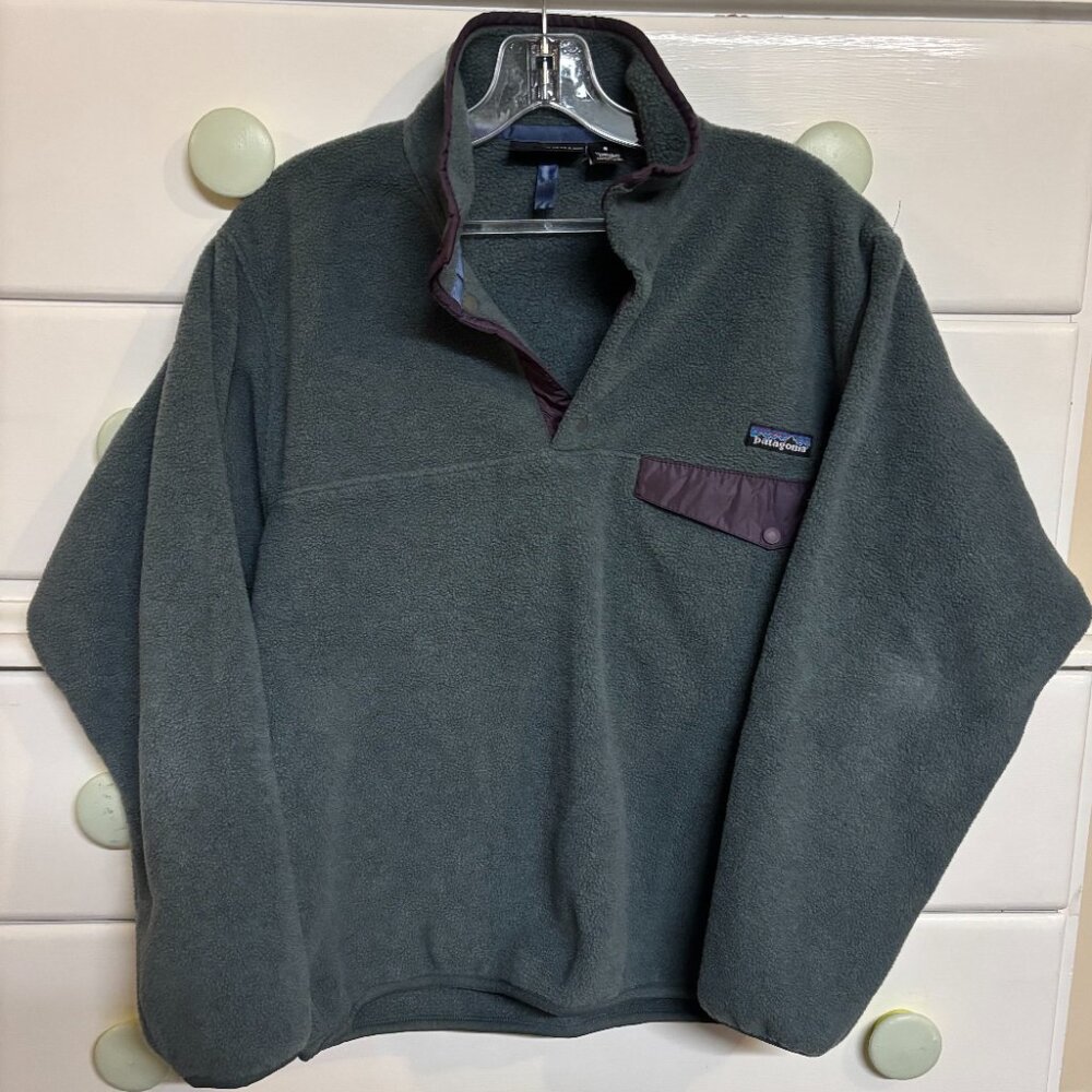 Patagonia Green Pullover
